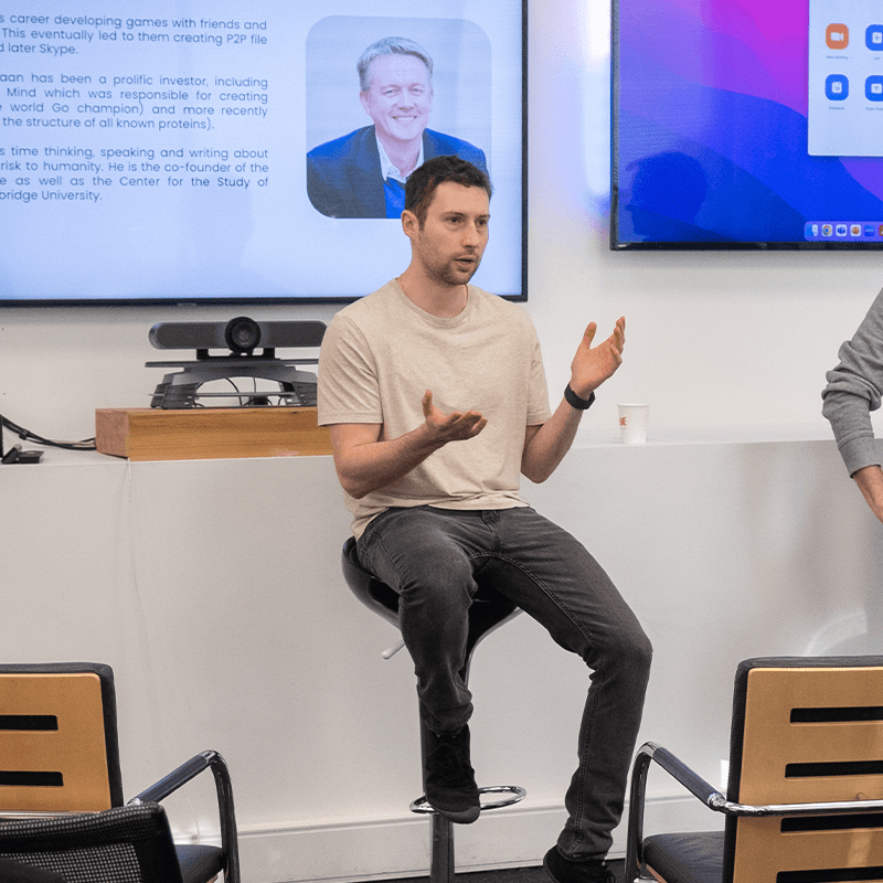 Mark presenting at NZVC Portfolio Day